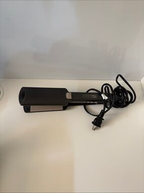 InfinitiPRO by Conair Black Ceramic Hair Straightener